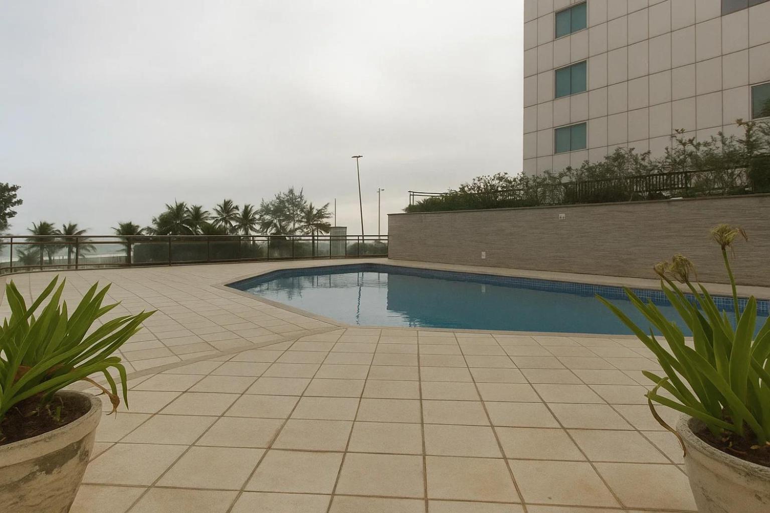 Pe Na Areia L Vista Lateral Mar L Piscina Na Barra *